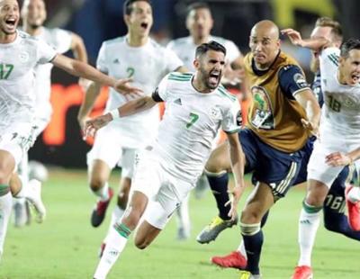 منتخب الجزائر يحقق فوزاً مثيرا على قطر ويتأهل لنهائى كأس العرب