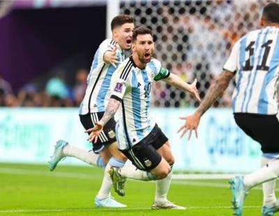 الأرجنتين تطيح بهولندا وتتأهل لنصف نهائي المونديال 