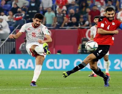 بأخطاء ساذجة .... هزيمة منتخب مصر بثلاثية من تونس 