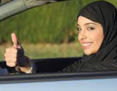 النساء يساهمن بزيادة نسبة 5% بسوق السيارات السعودي