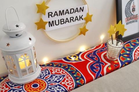 زينة وديكور رمضاني بأفكار بسيطة وألوان متعددة 