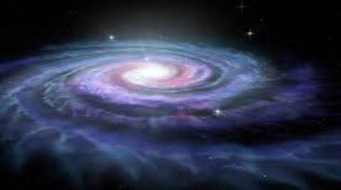 خيوط الكون الغامضة تشير إلى وجود ثقب أسود في مجرة درب التبانة