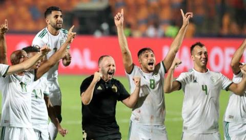 منتخب الجزائر وتونس يضعان قدما بمونديال العالم بقطر