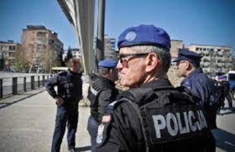 الشرطة الإيطالية تقبض علي عصابة تجبر النساء على التسول والبغاء 