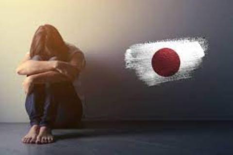 تفشي كورونا يتسبب بزيادة حالات الانتحار بين النساء العاملات باليابان